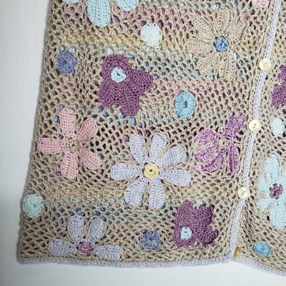 Vintage Vtg Flower Hand Crocheted Loose Knit Tank - Picture 5 of 9